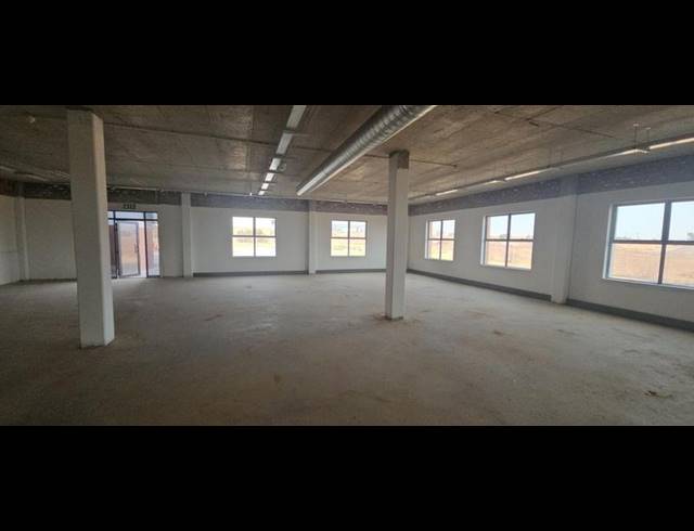 INDUSTRIAL PROPERTY TO RENT IN OLIFANTSFONTEIN